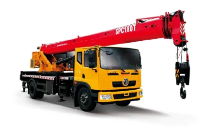 Grúa montada en camión